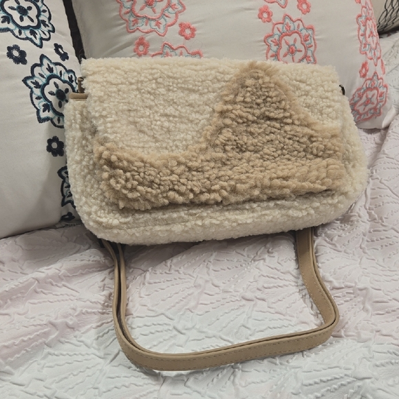 Universal Thread Cream and Tan Textured Shoulder Bag - Picture 1 of 9